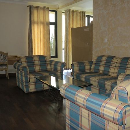 ホテルVip Palace 2 Goma エクステリア 写真