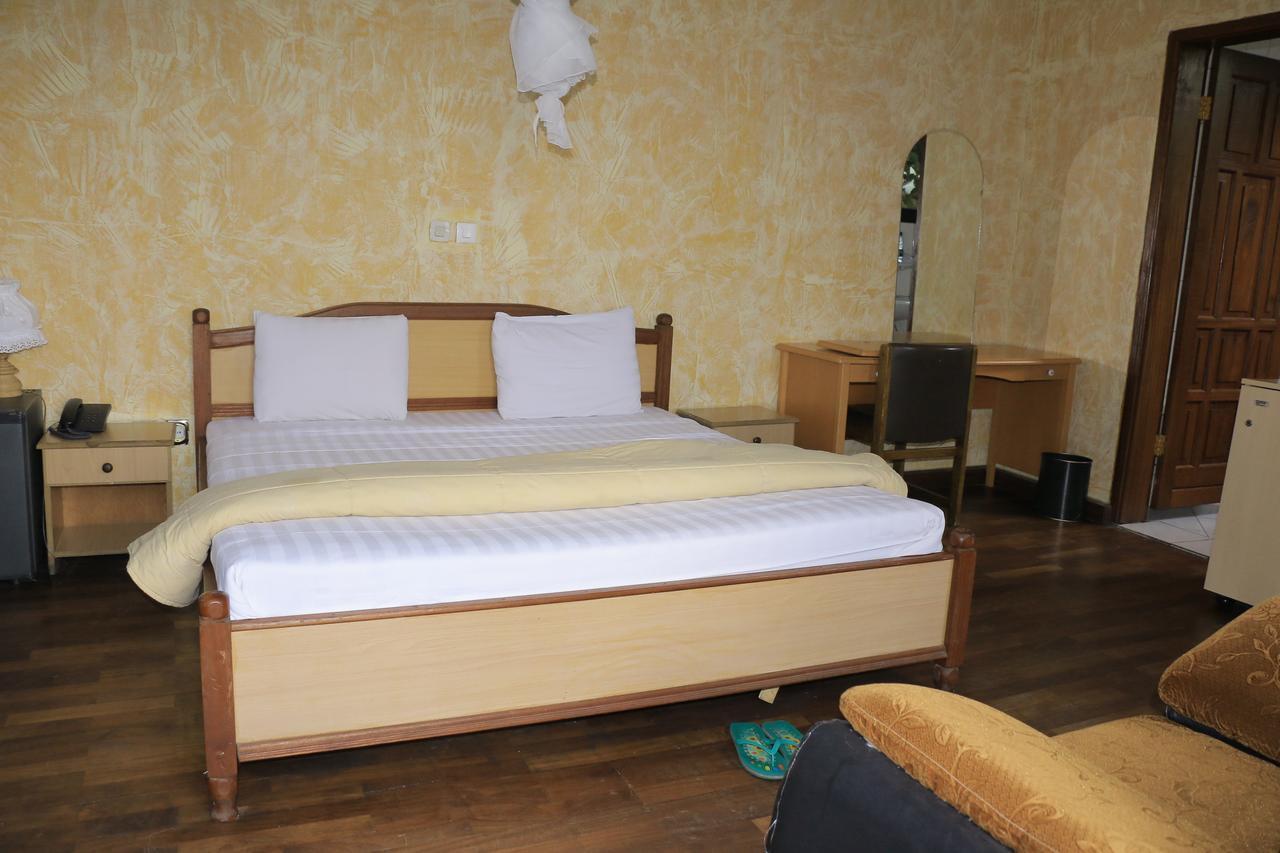 ホテルVip Palace 2 Goma エクステリア 写真
